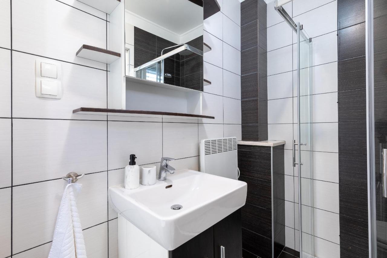 Triporte Apartment